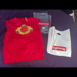 NWT supreme hoody